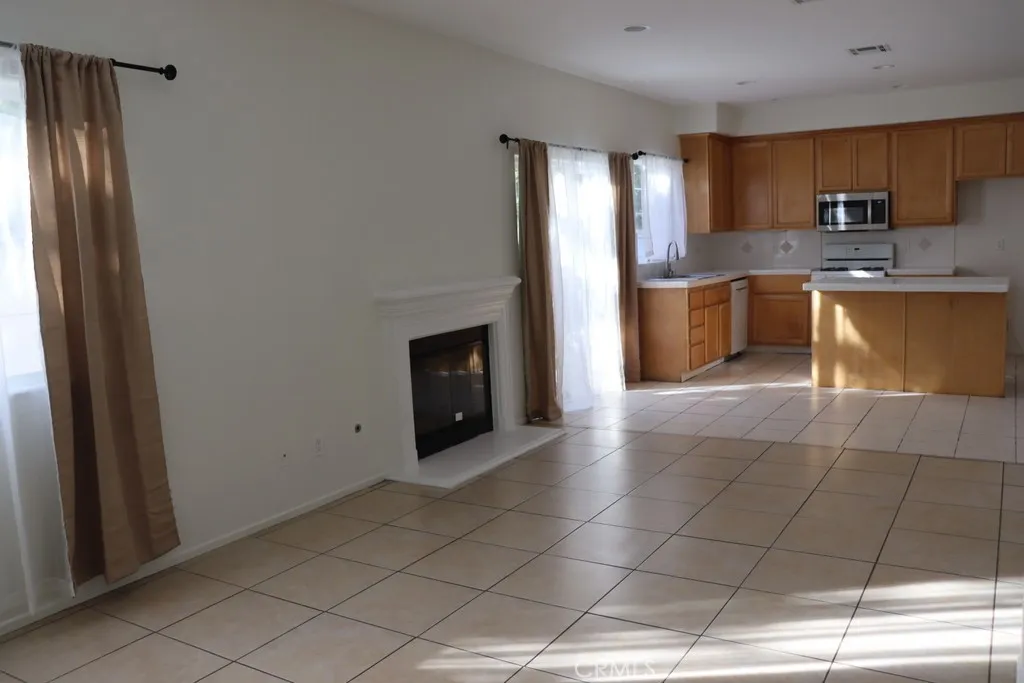 Additional image 55 of 16731 Parthenia Street Unit 3, Northridge, CA 91343