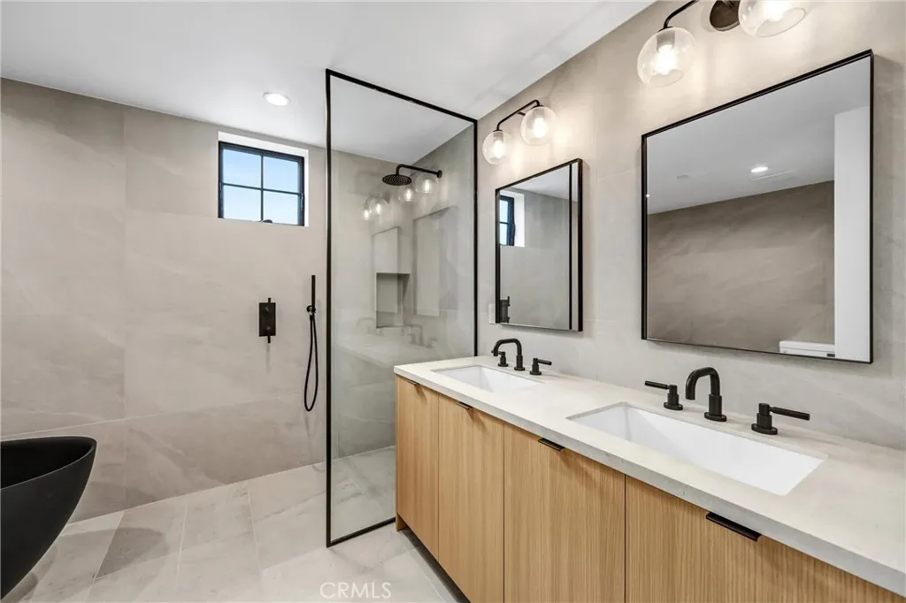 Additional image 81 of 10352 Riverside Drive Unit 203A, Toluca Lake, CA 91602