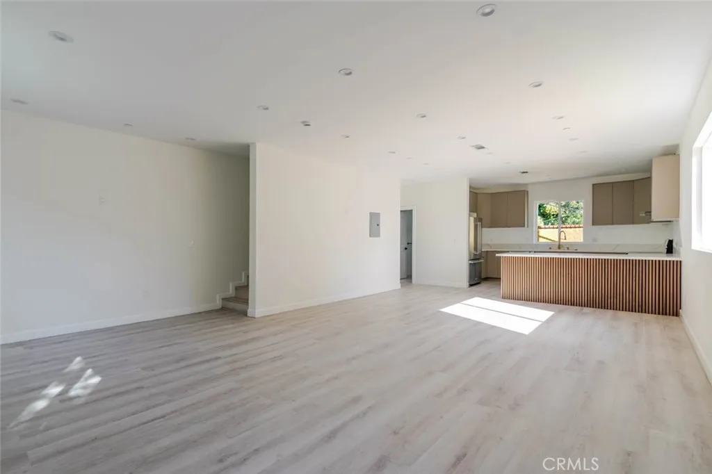 Additional image 8 of 17426 Roscoe Boulevard, Northridge, CA 91325