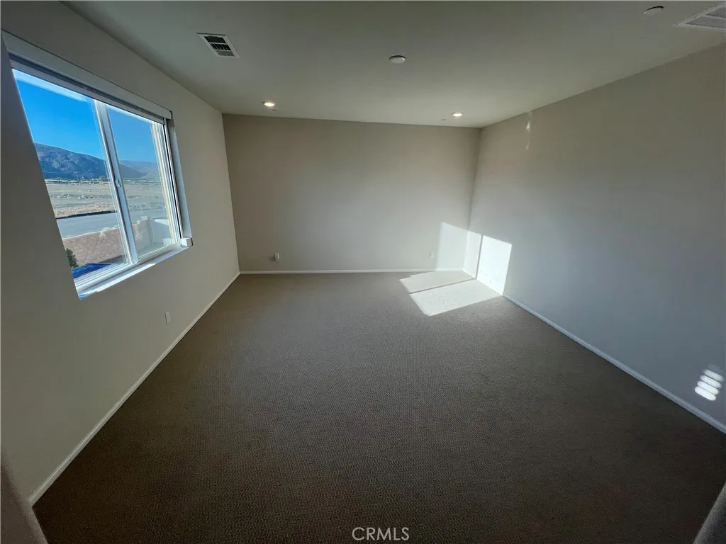 Additional image 41 of 19557 Hanging Rock Rd, Lake Elsinore, CA 92532