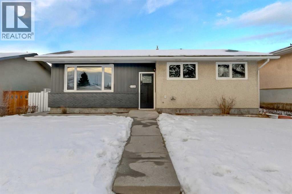 1724 Valleyview Road NE|Calgary, Alberta T2E6E9
