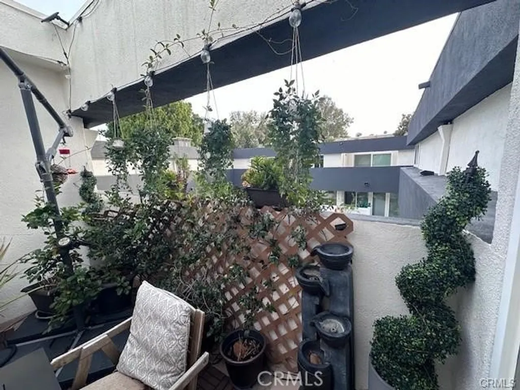 Additional image 22 of 5144 Zelzah Unit 3, Encino, CA 91316