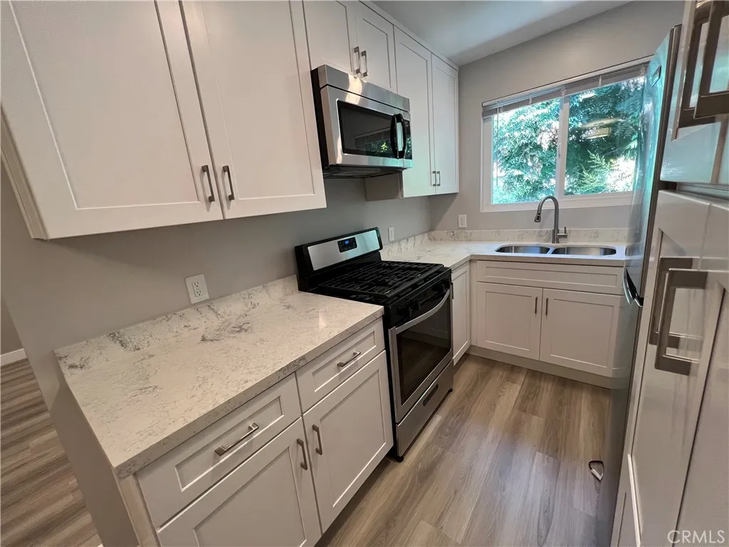 Additional image 7 of 1120 N Laurel Avenue Unit 9, West Hollywood, CA 90046