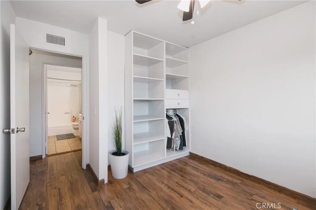 Additional image 11 of 19052 Hamlin Street Unit 3, Reseda, CA 91335