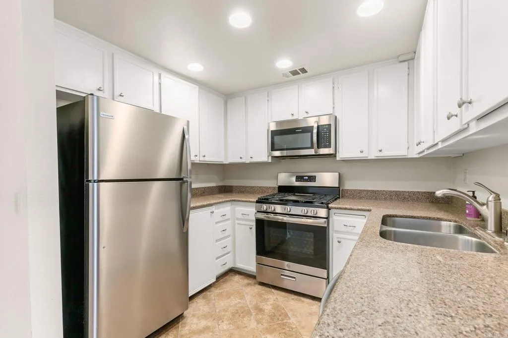 Additional image 3 of 3666 3rd Avenue Unit 204, Mission Hills (San Diego), CA 92103