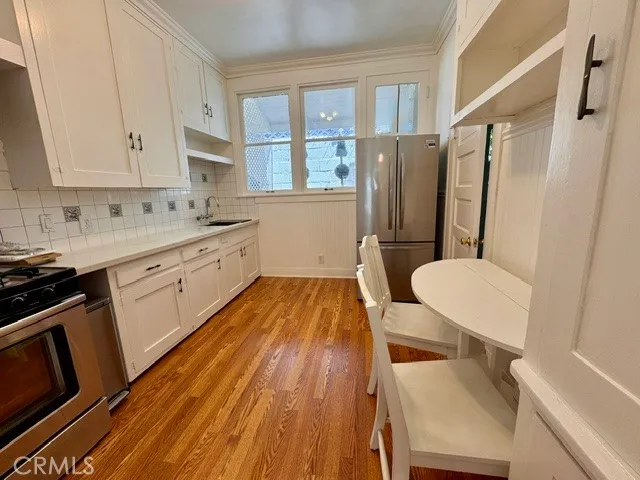 Additional image 13 of 1325 E Altadena Dr, Altadena, CA 91001