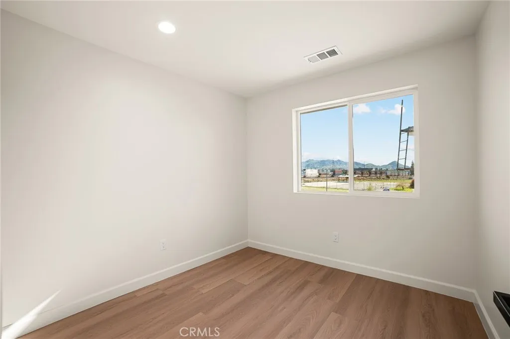 Additional image 16 of 302 W Congress Street, Colton, CA 92324