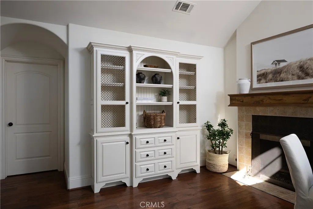 Additional image 25 of 2001 Yacht Resolute, Newport Beach, CA 92660