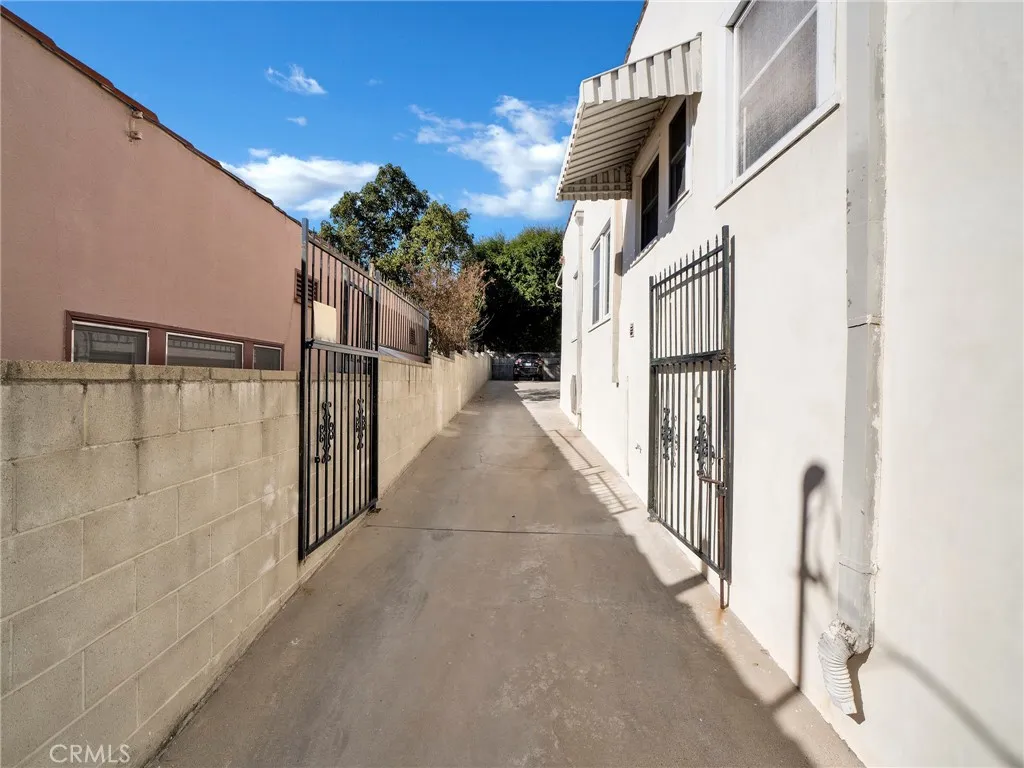 Additional image 5 of 727 Robinson, Los Angeles, CA 90026