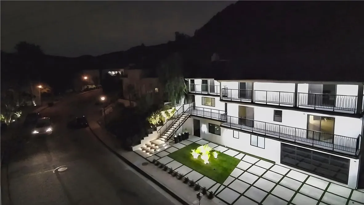 Additional image 51 of 3381 Oakmont View Dr, Glendale, CA 91208