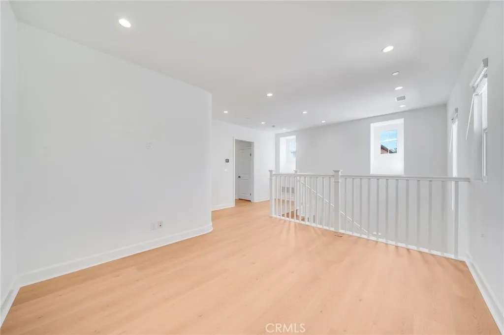 Additional image 20 of 64 Meander, Irvine, CA 92620