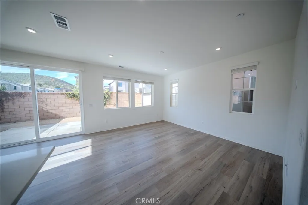 Additional image 7 of 558 Pablo Rd, Lake Elsinore, CA 92530