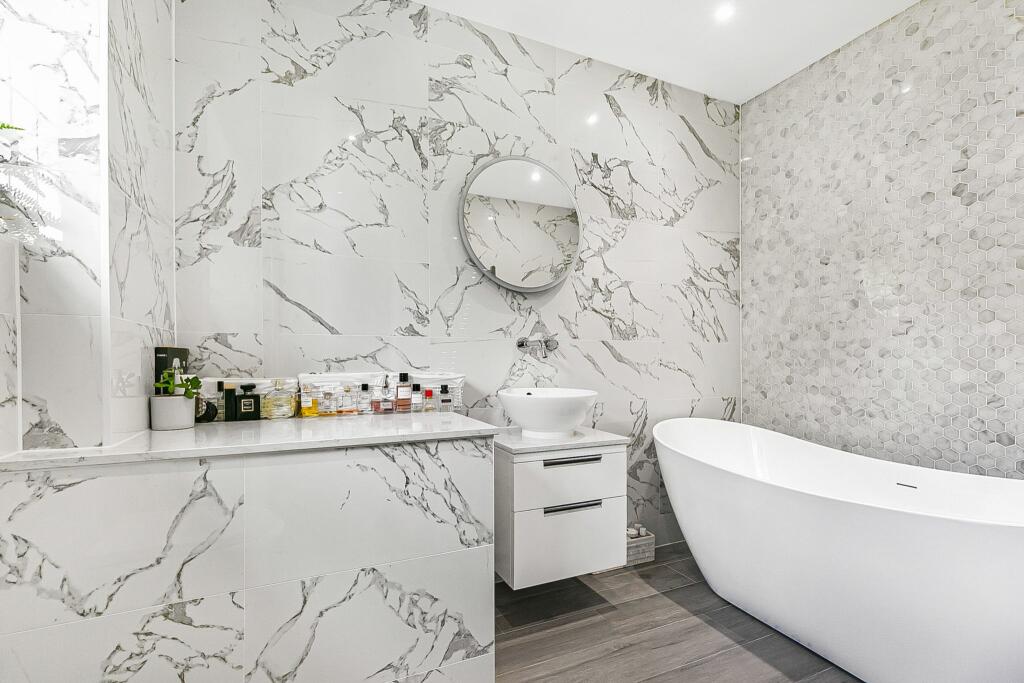 Additional image 15 of Kentish Lane, Brookmans Park, AL9