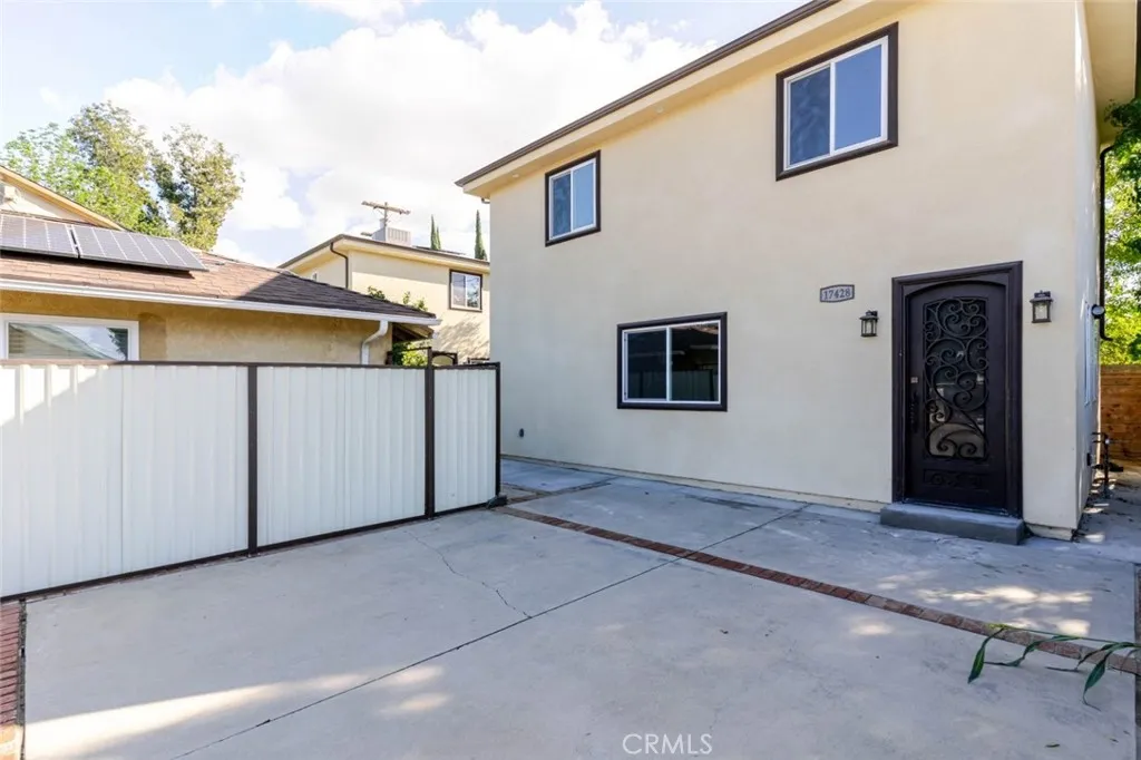 Additional image 3 of 17428 Roscoe Boulevard, Northridge, CA 91325