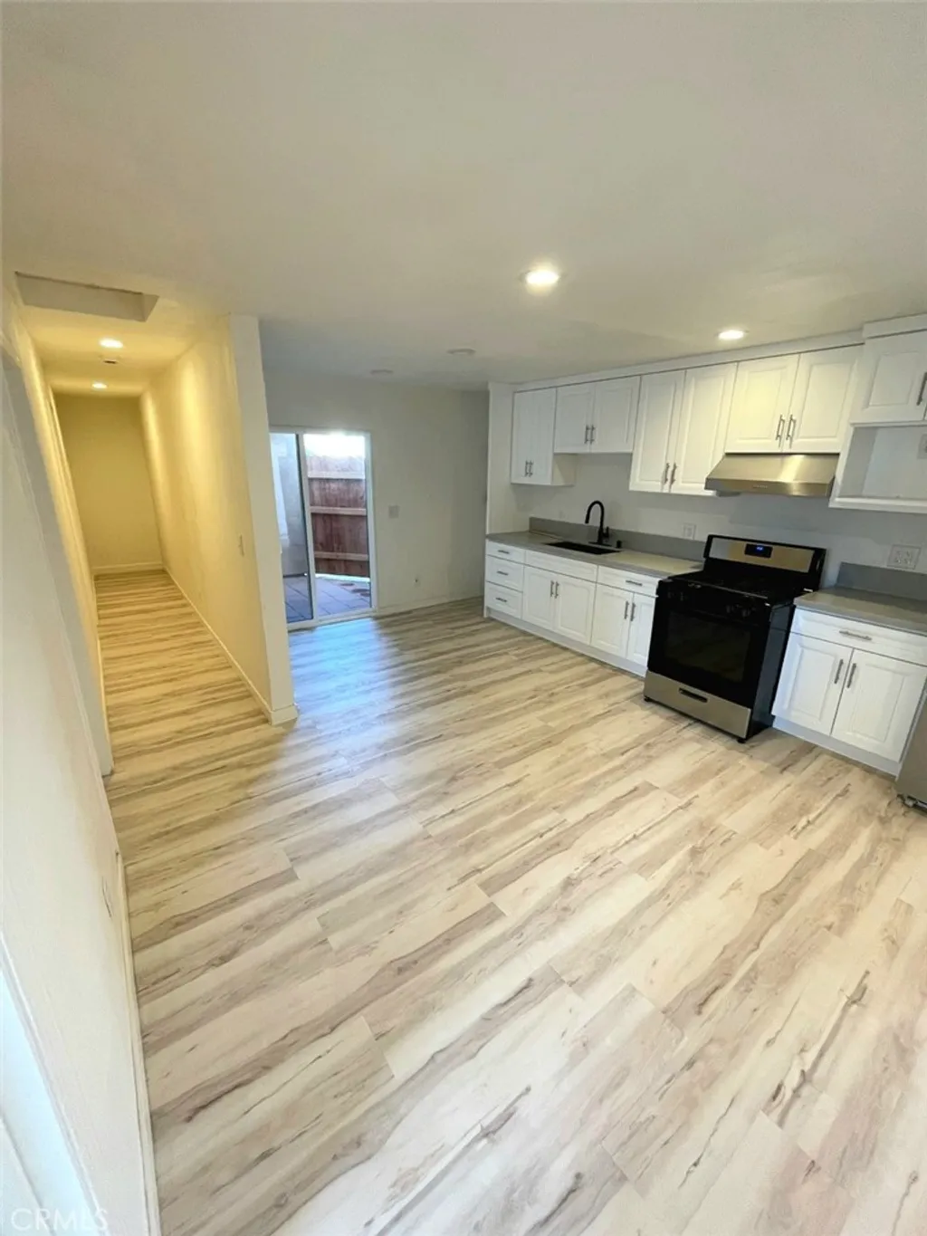 Additional image 3 of 3374 Fashion Avenue, Long Beach, CA 90810