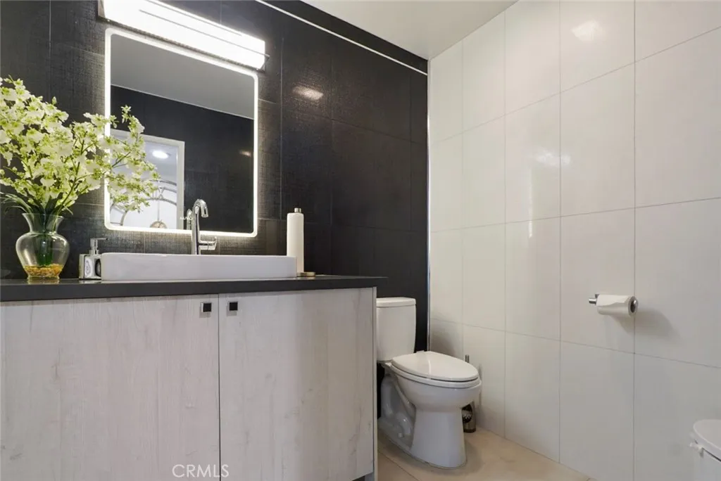 Additional image 62 of 3381 Oakmont View Dr, Glendale, CA 91208