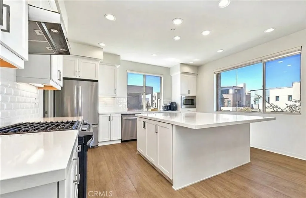 Additional image 9 of 126 Novel, Irvine, CA 92618