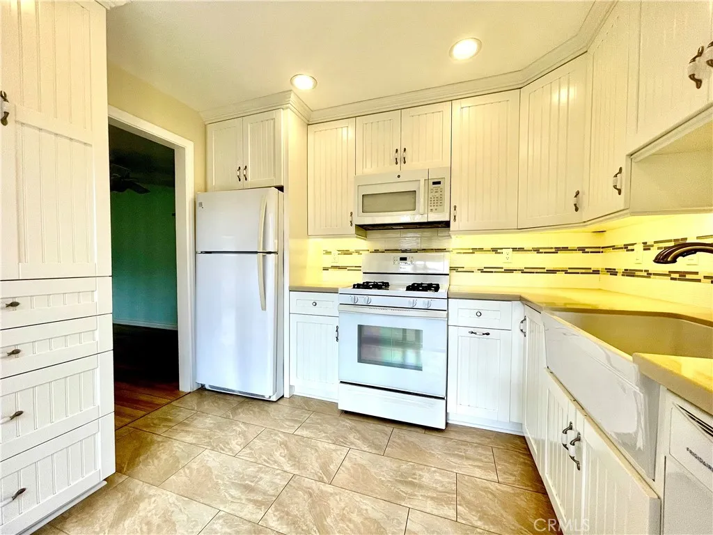 Additional image 4 of 16973 Bluewater Lane Unit 71, Huntington Beach, CA 92649