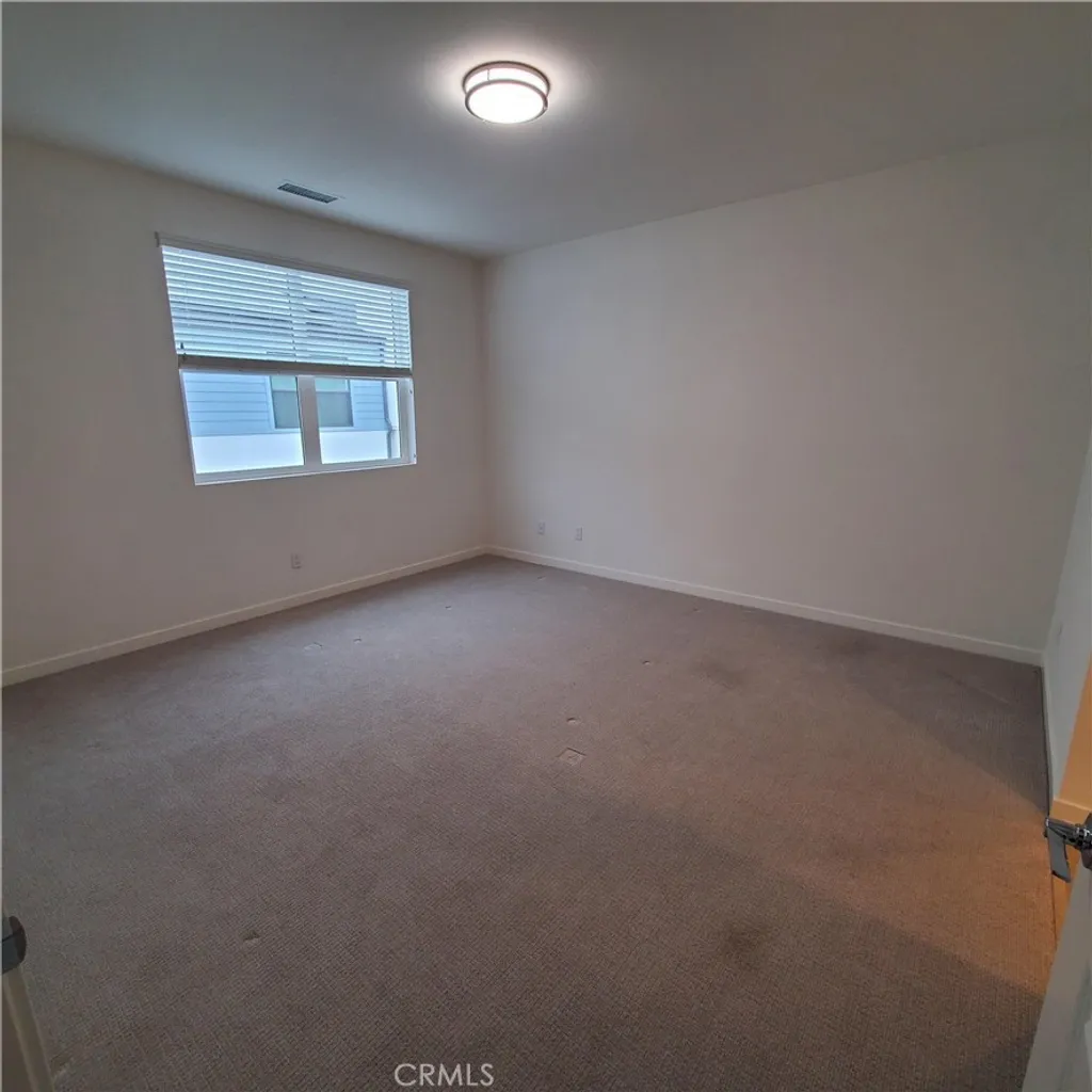 Additional image 17 of 944 N Divino Privado, Ontario, CA 91764