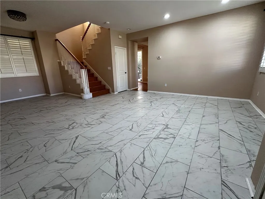 Additional image 3 of 23327 Clearwater Ln, Valencia, CA 91355