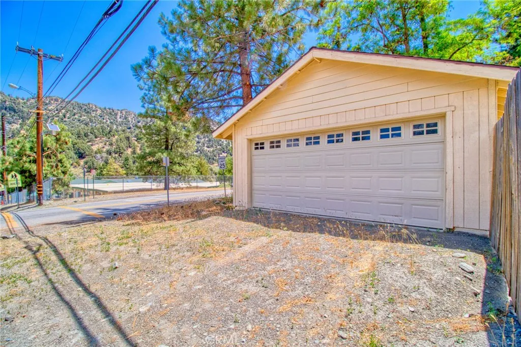 Additional image 59 of 1131 Apple Ave, Wrightwood, CA 92397