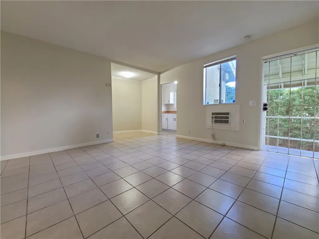 Additional image 5 of 3891 Locust Street, Riverside, CA 92501