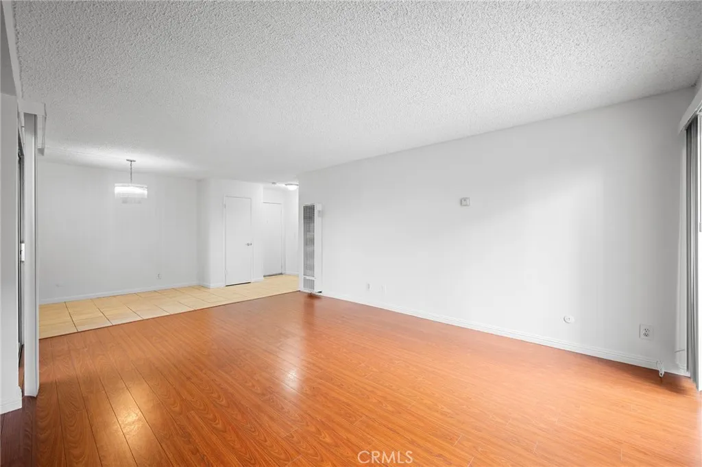 Additional image 8 of 409 Burchett St Unit 119, Glendale, CA 91203