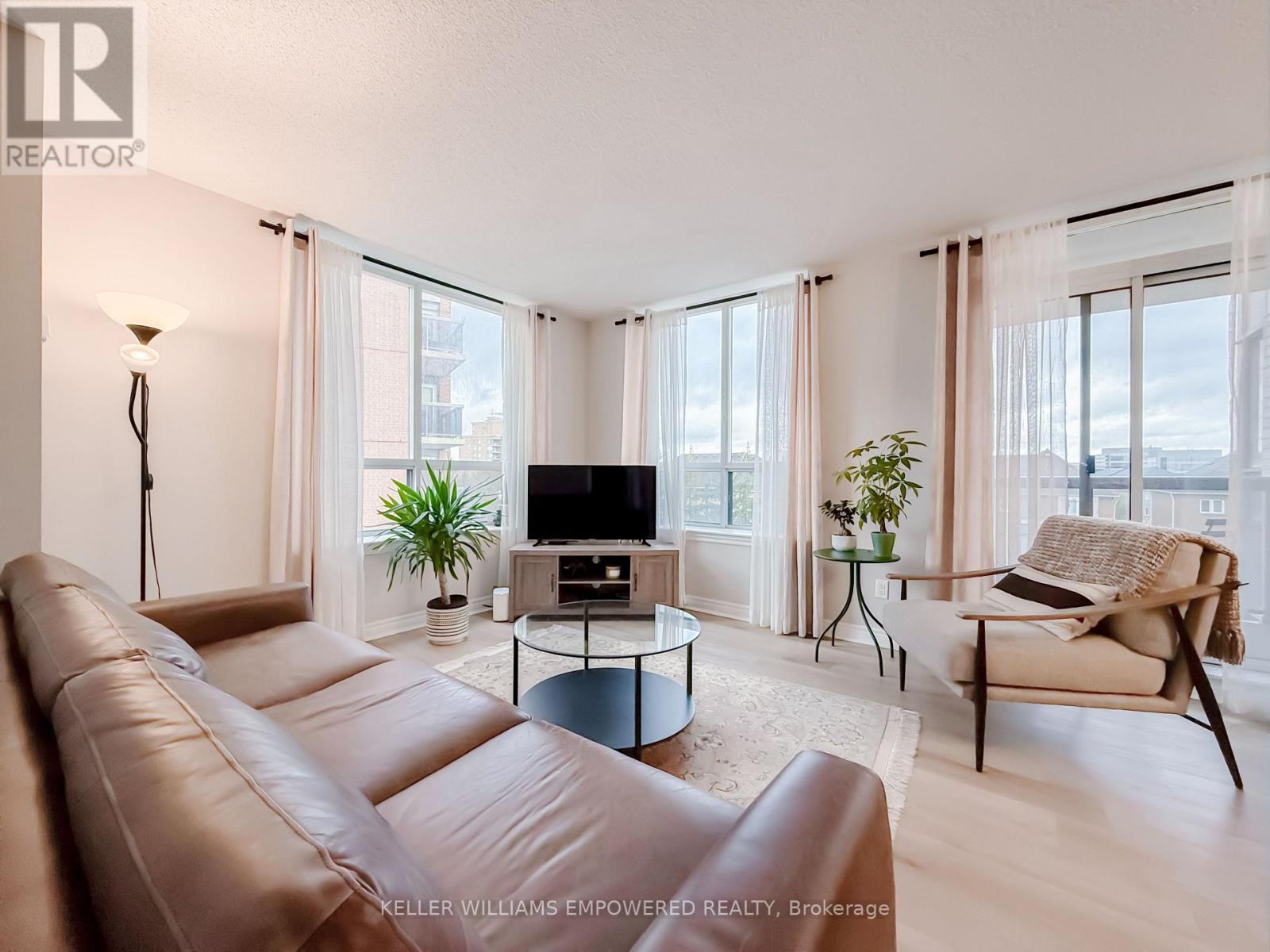 Property image for 302 - 51 TIMES AVENUE|Markham (Commerce Valley), Ontario L3T7X7