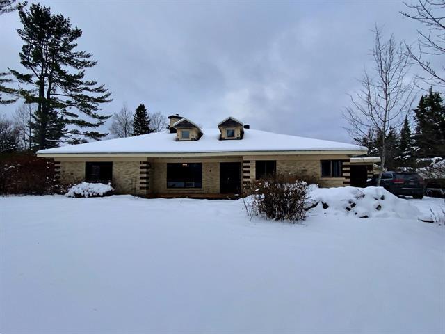 2942 Rue de la Rivière-Nelson|Québec (La Haute-Saint-Charles), Quebec G2A1A2