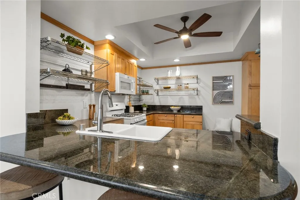 Additional image 34 of 8180 Manitoba, Playa Del Rey, CA 90293