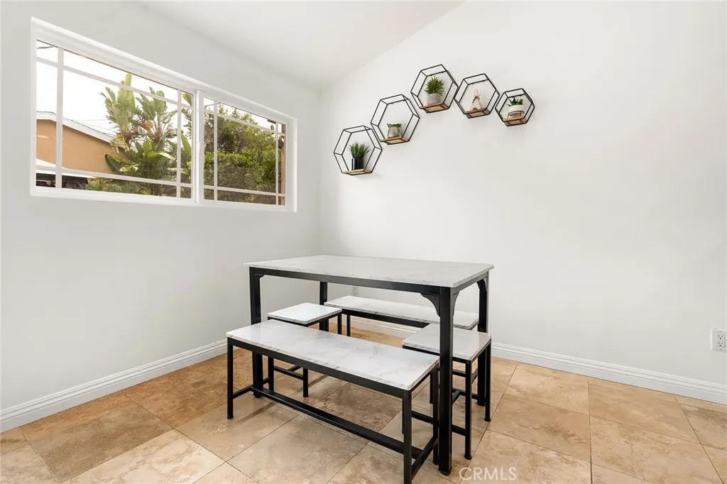 Additional image 35 of 20300 Oxnard, Woodland Hills, CA 91367