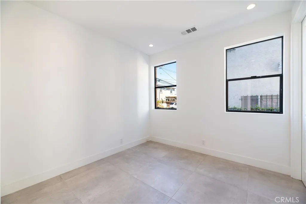 Additional image 14 of 1807 S Longwood Ave, Los Angeles, CA 90019