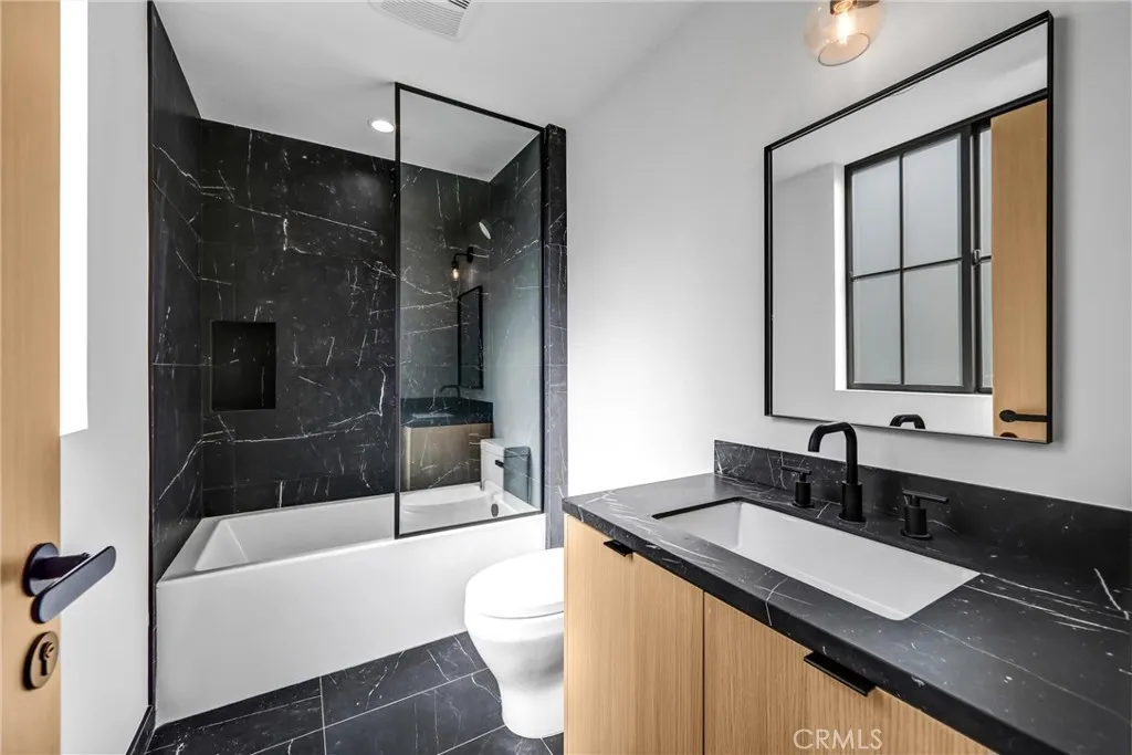 Additional image 29 of 10352 Riverside Drive Unit 102A, Toluca Lake, CA 91602