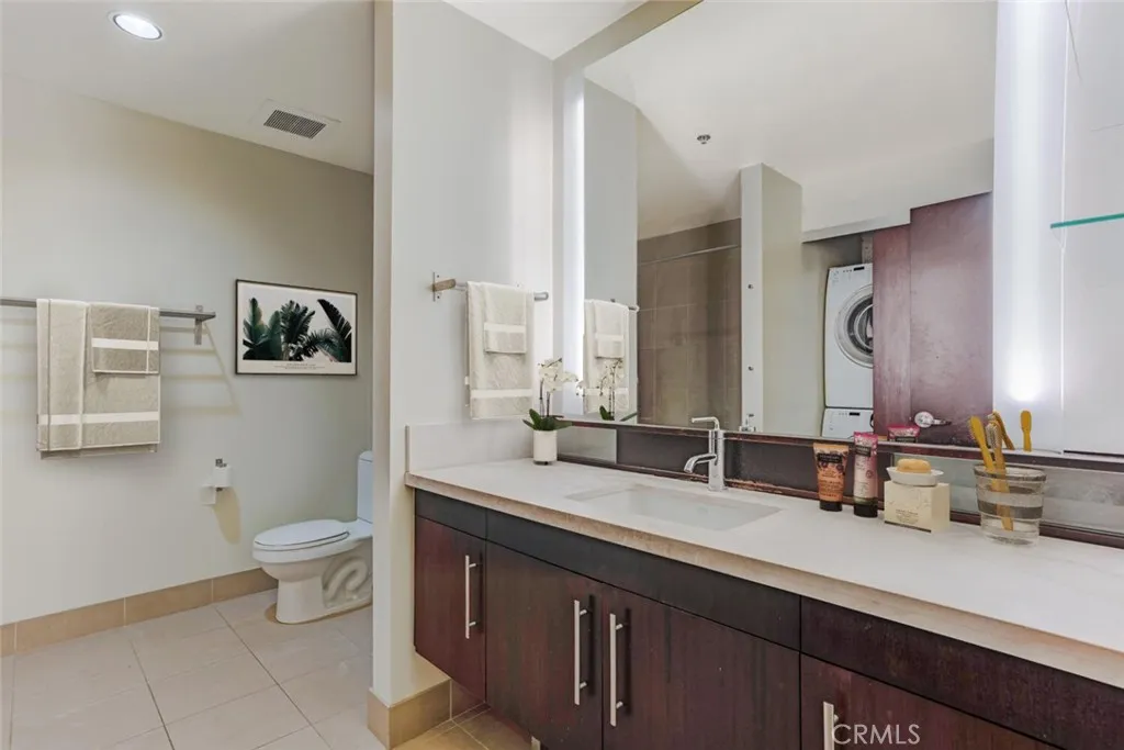 Property image for 1100 S Hope St, Los Angeles, CA 90015