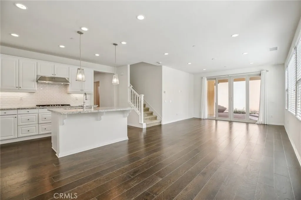 Additional image 8 of 122 Barnes Rd, Tustin, CA 92782