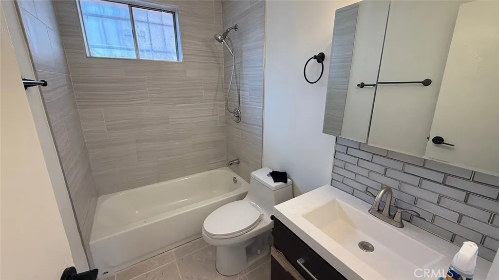 Additional image 11 of 823 E 75th St, Los Angeles, CA 90001