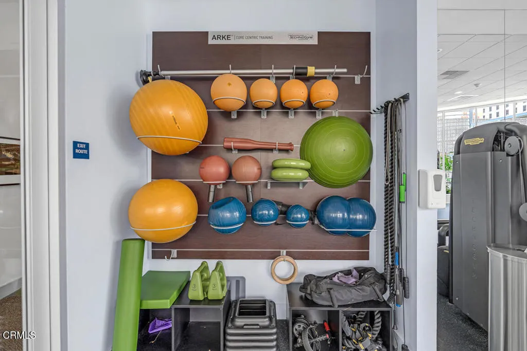 Additional image 69 of 801 S Grand Avenue Unit 1710, Los Angeles, CA 90017