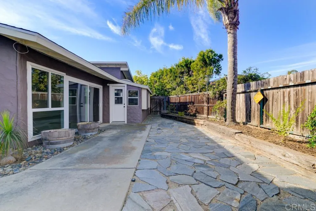 Additional image 15 of 744 E Solana Cir, Solana Beach, CA 92075