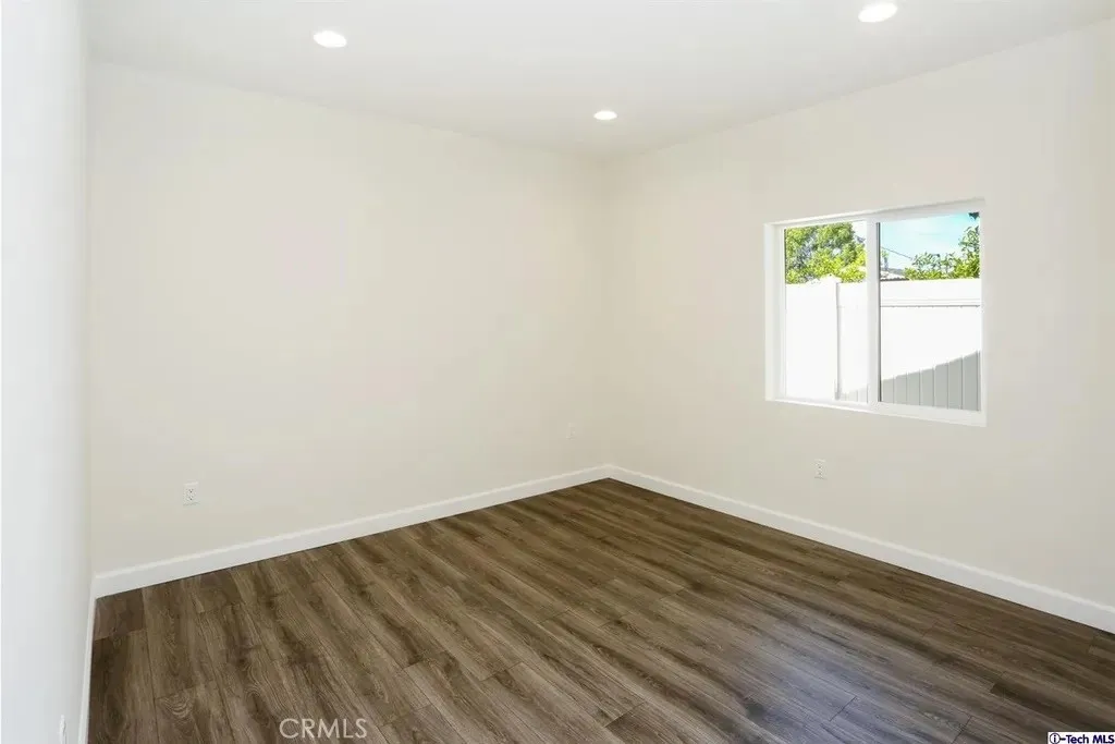 Additional image 11 of 7521 Milwood Avenue, Canoga Park, CA 91303