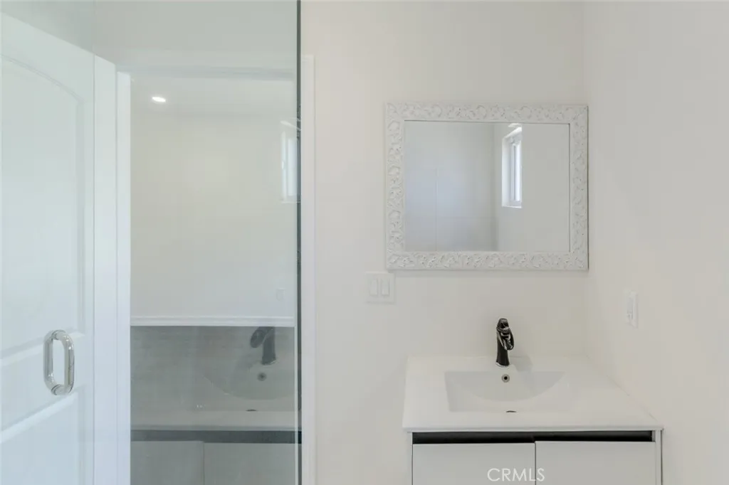 Additional image 17 of 624 Hawthorne Street Unit A, Glendale, CA 91204