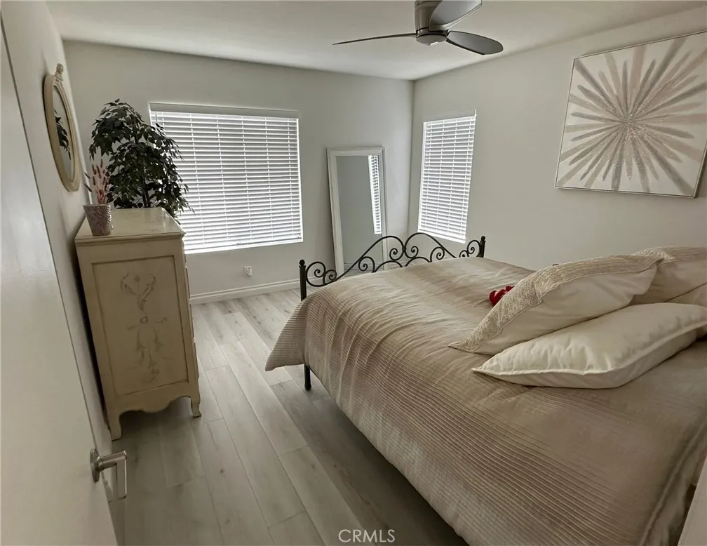 Additional image 32 of 166 N Singingwood St Unit 15, Orange, CA 92869