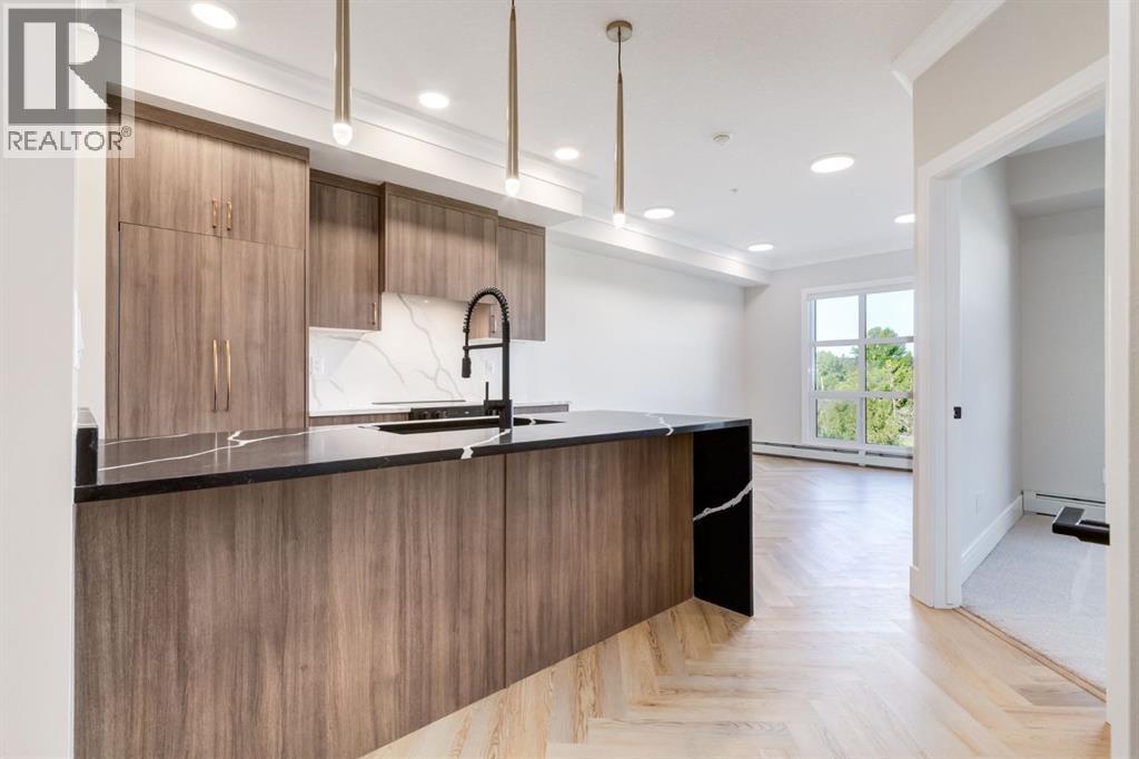 2414, 4270 Norford Avenue NW|Calgary, Alberta T3B6A8