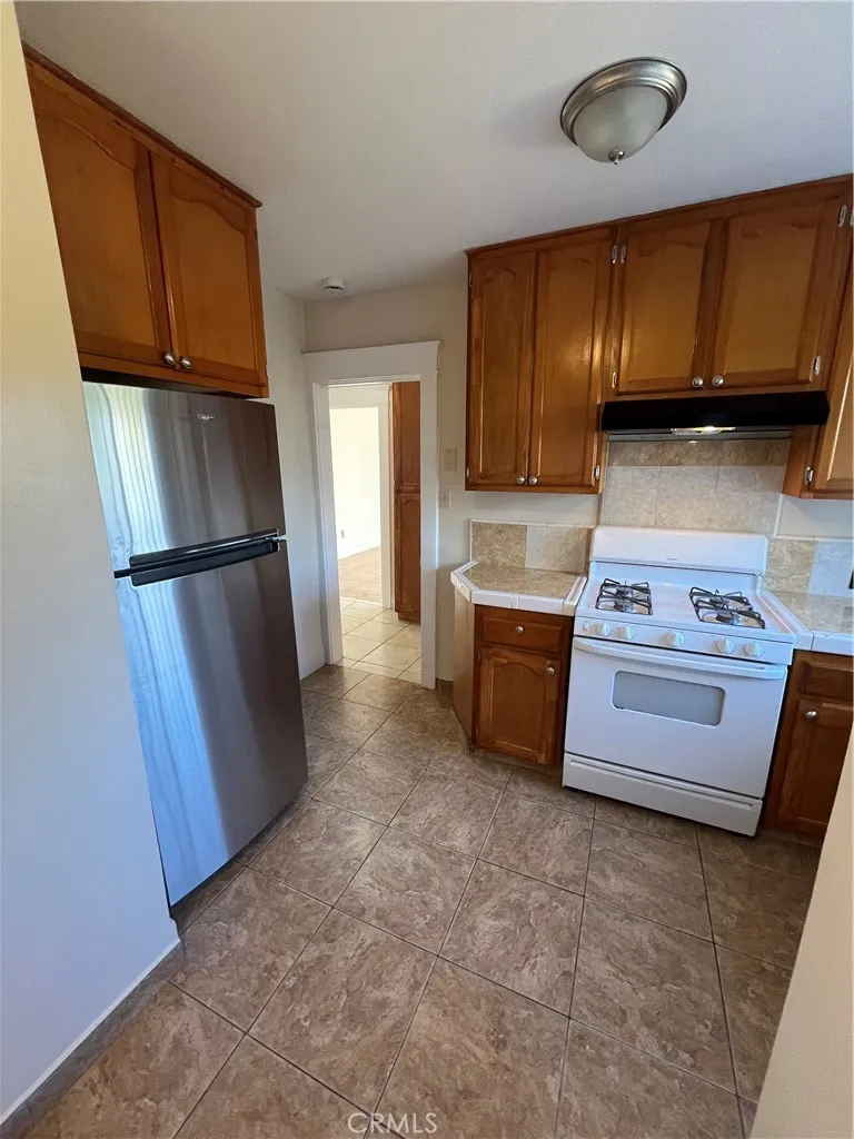 Additional image 76 of 1355 W 49th St, Los Angeles, CA 90037