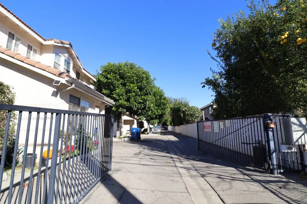 Additional image 44 of 16731 Parthenia Street Unit 3, Northridge, CA 91343