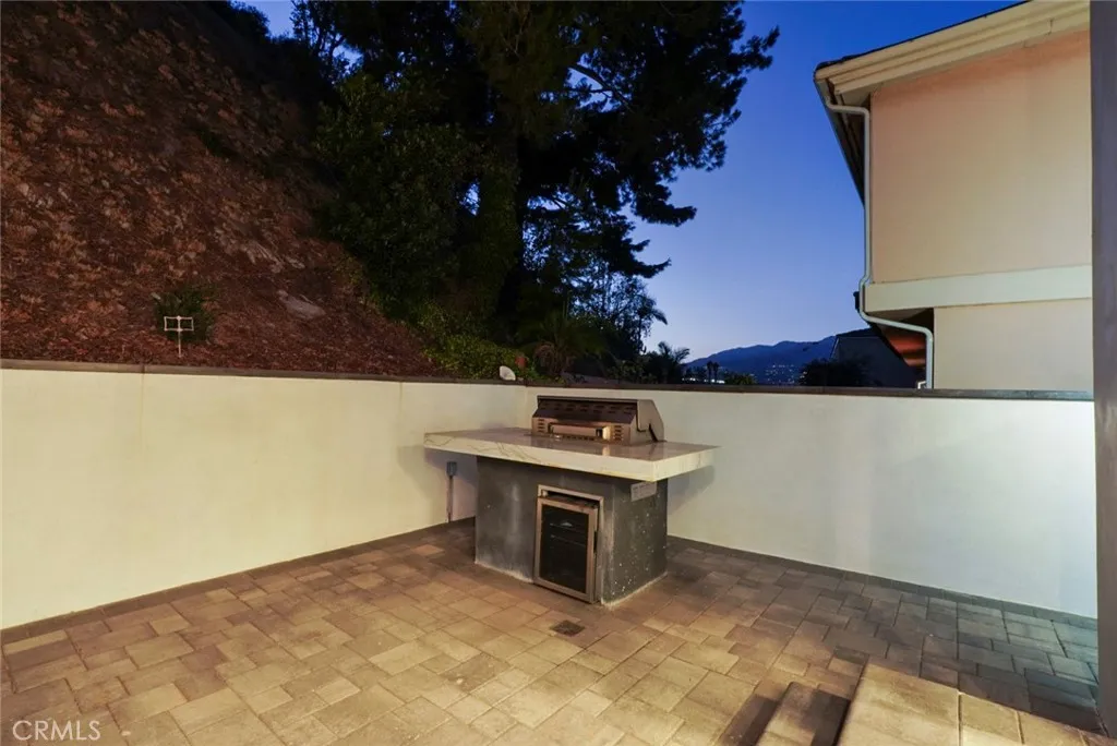 Additional image 95 of 3381 Oakmont View Dr, Glendale, CA 91208