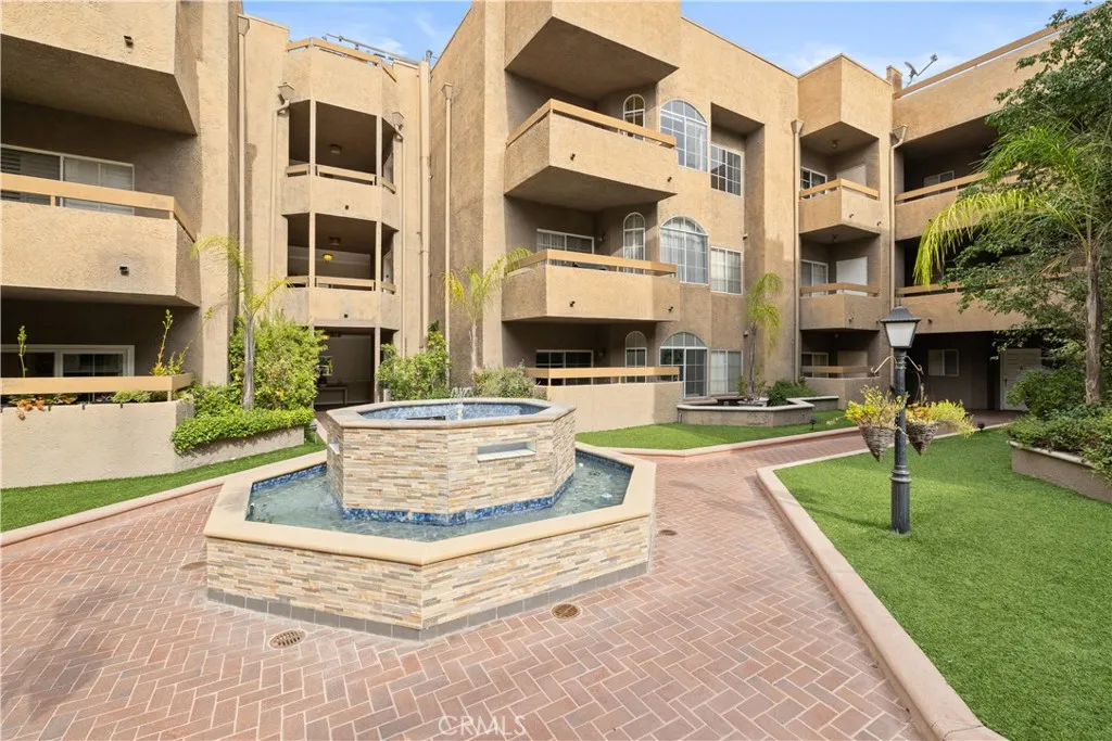 Additional image 9 of 14960 Dickens Street Unit 303, Sherman Oaks, CA 91403