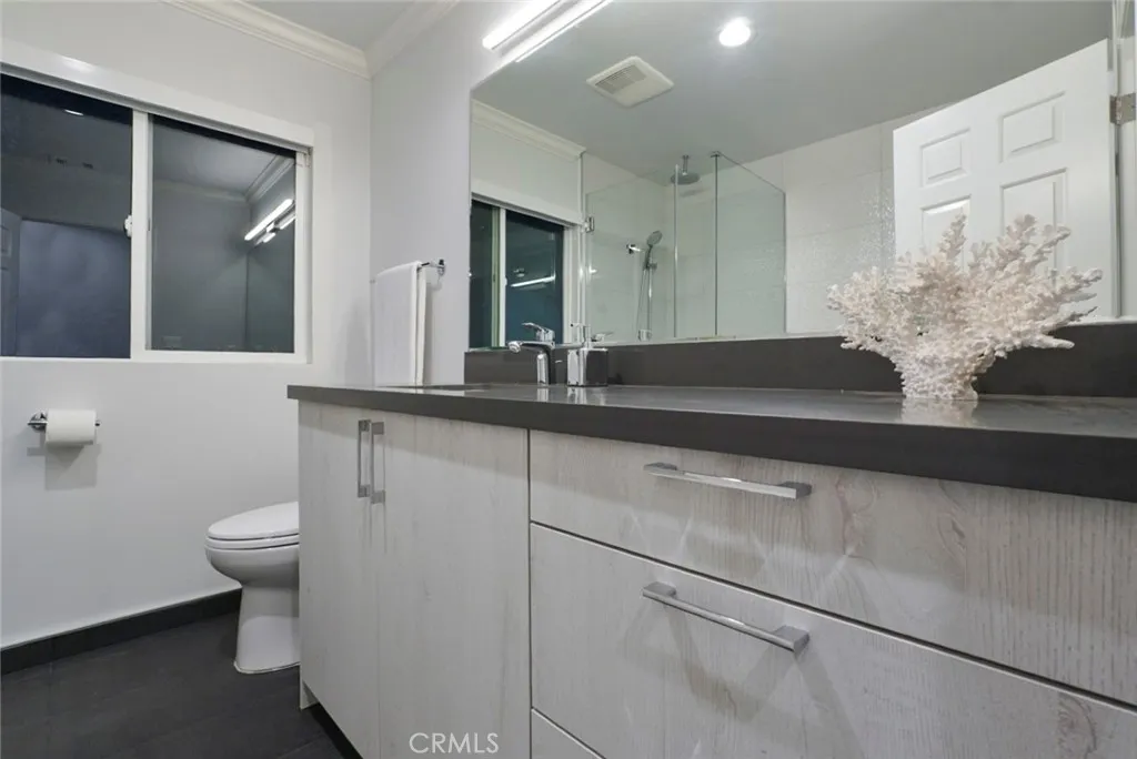 Additional image 72 of 3381 Oakmont View Dr, Glendale, CA 91208