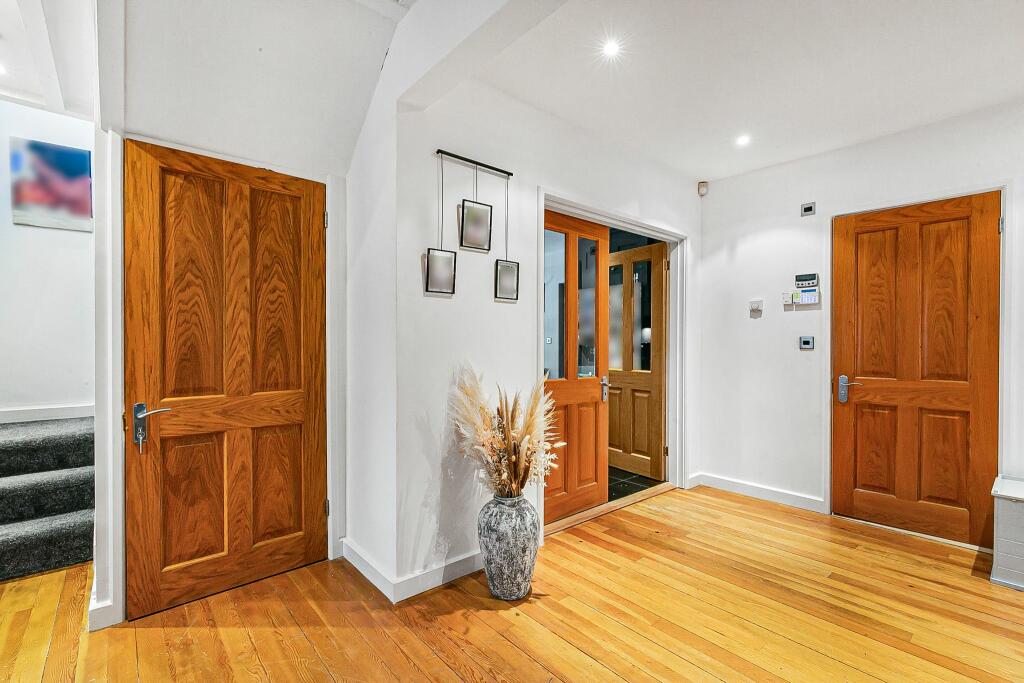 Additional image 12 of Kentish Lane, Brookmans Park, AL9