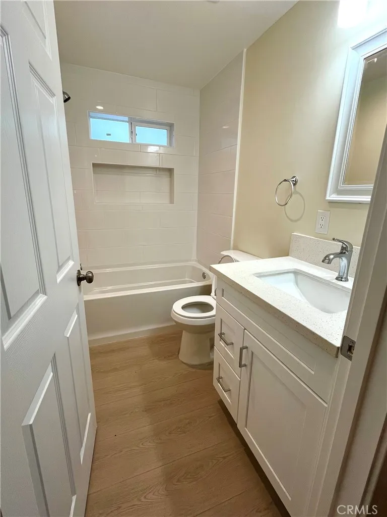 Additional image 33 of 2720 W 70th St, Los Angeles, CA 90043