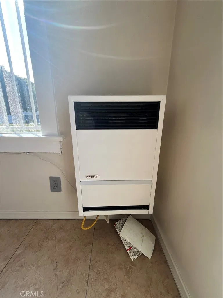 Additional image 52 of 1355 W 49th St, Los Angeles, CA 90037